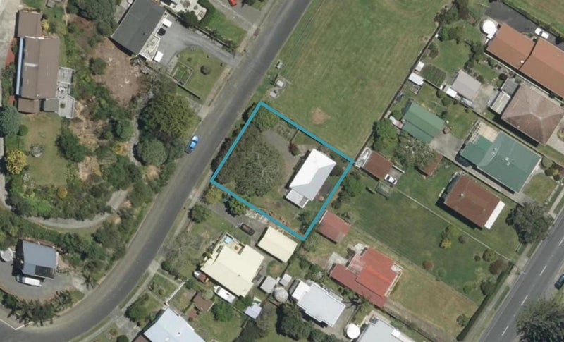 7 Pine Road, Whangarei - Carousel 1