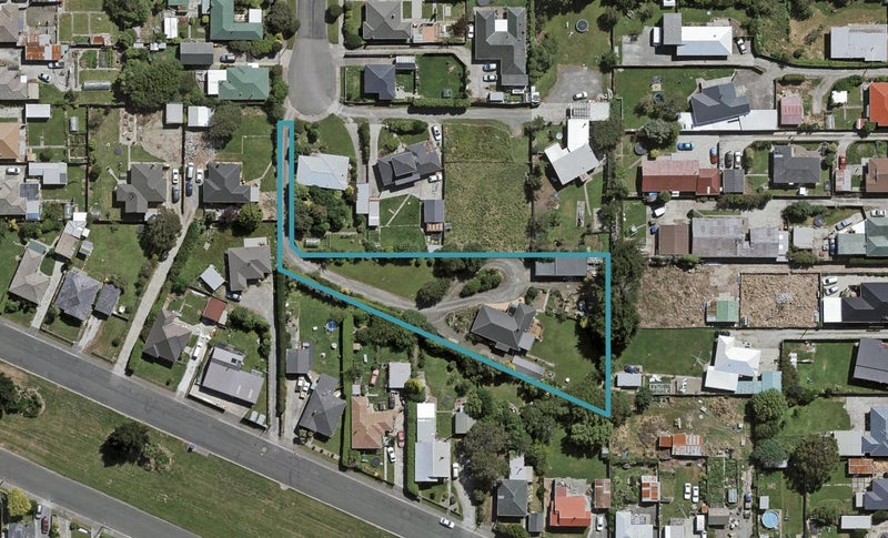 33 York Street, Strathern, Invercargill - Carousel 1
