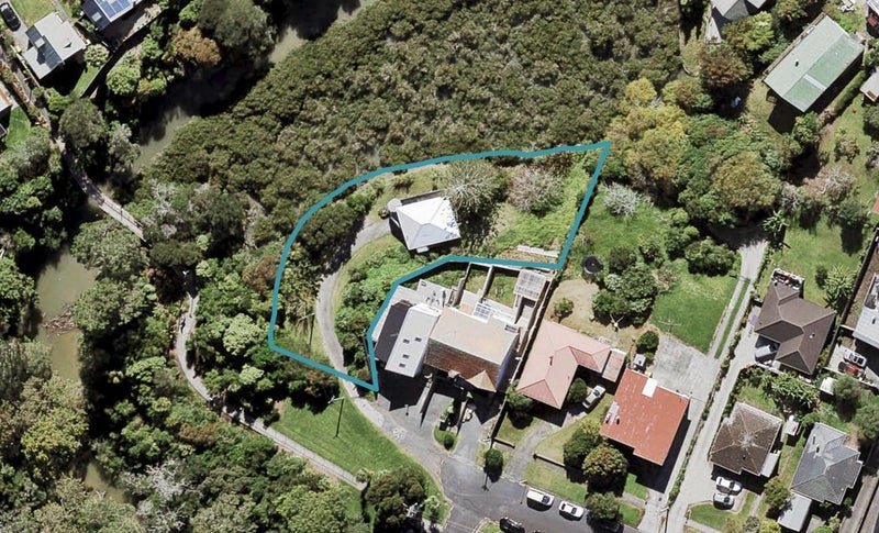 14 Hugh Brown Drive, New Lynn, Auckland - Carousel 1
