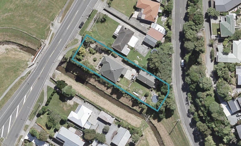 230 Eastern Hutt Road, Stokes Valley, Lower Hutt - Carousel 1