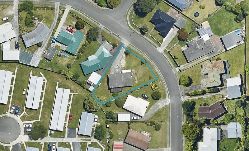 21 Clouston Crescent, Fenton Park, Rotorua - Carousel 1