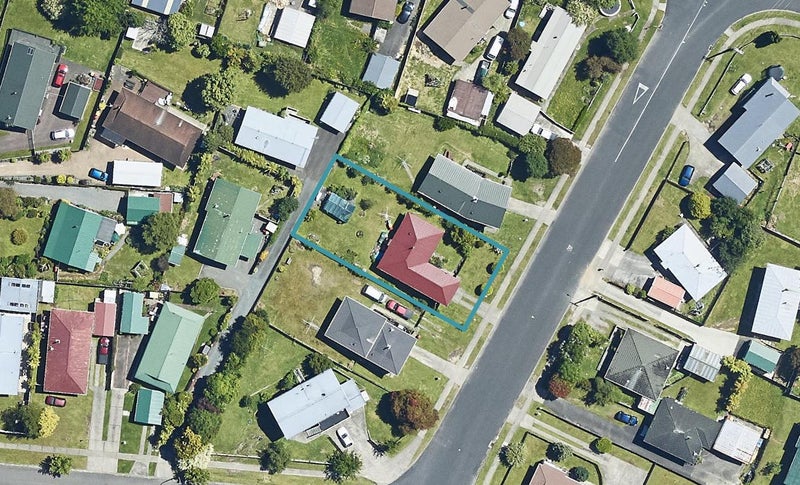 5 Goldie Street, Pukehangi, Rotorua - Carousel 1