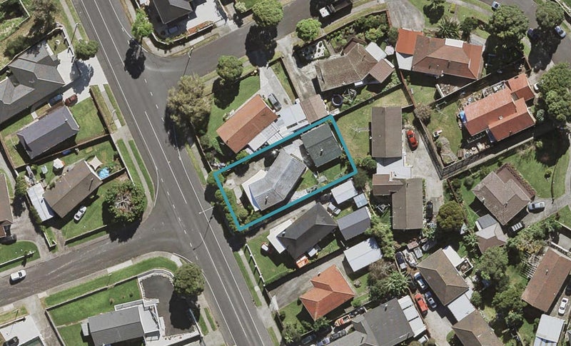 13 Ferndown Avenue, Papatoetoe, Auckland - Carousel 1
