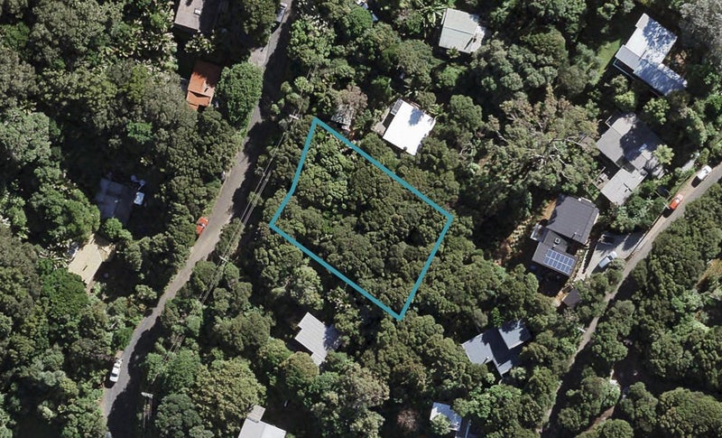 22 Glen Brook Road, Ōmiha, Waiheke Island - Carousel 1