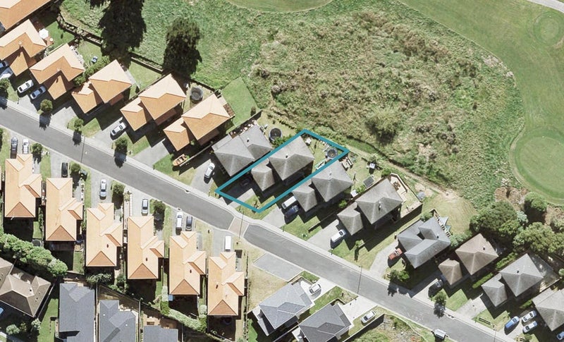 25 Midshipman Court, Gulf Harbour, Whangaparaoa - Carousel 1