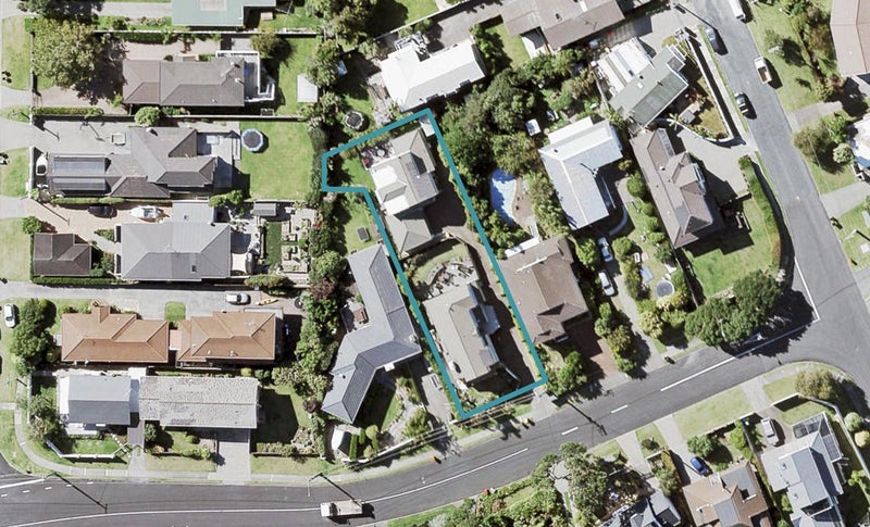 1/38 Montgomery Avenue, Rothesay Bay, Auckland - Carousel 1