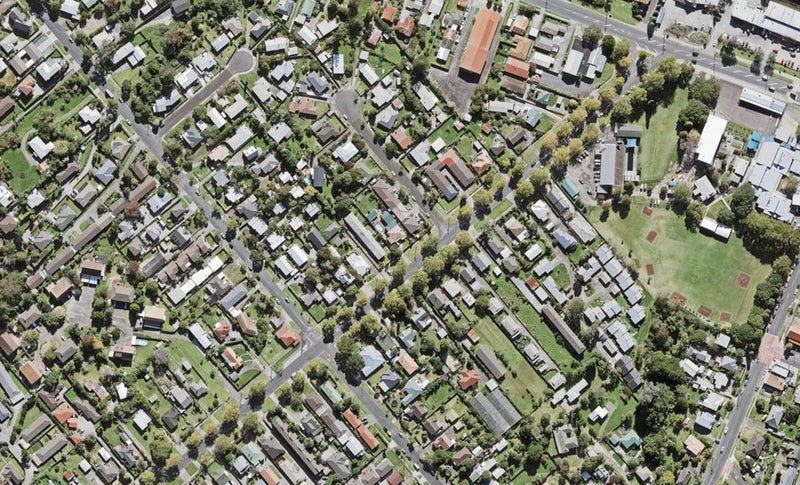 17 Seabrook Avenue, New Lynn, Auckland - Carousel 1