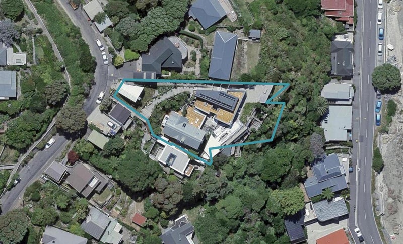 18 Napier Street, Karaka Bays, Wellington - Carousel 1