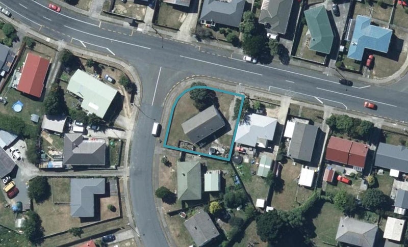 427 Warspite Avenue, Ascot Park, Porirua - Carousel 1