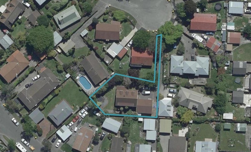 10A Strack Place, Redwood, Christchurch - Carousel 1