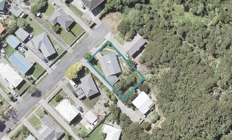 26 Manurewa Grove, Wainuiomata, Lower Hutt - Carousel 1