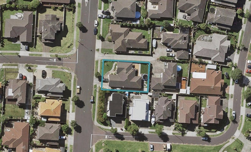 108 Wayne Francis Drive, Flat Bush, Auckland - Carousel 1