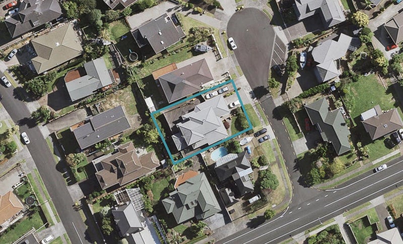 4 Ilex Place, Totara Heights, Auckland - Carousel 1