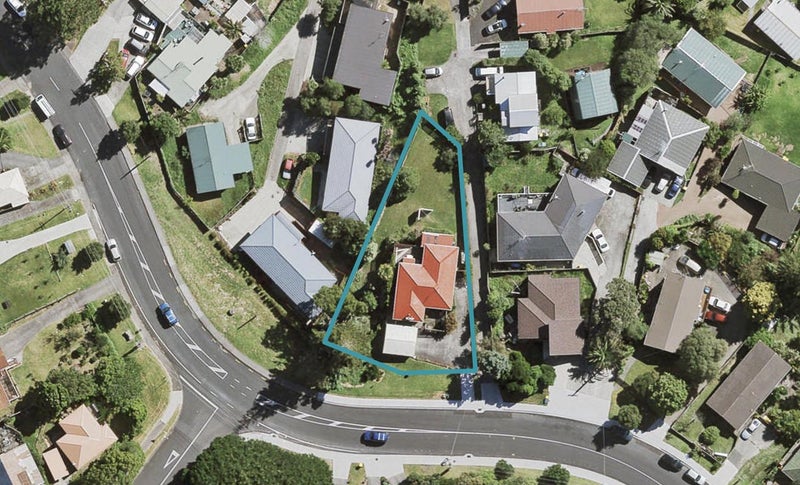74 Sunnyside Road, Sunnyvale, Auckland - Carousel 1