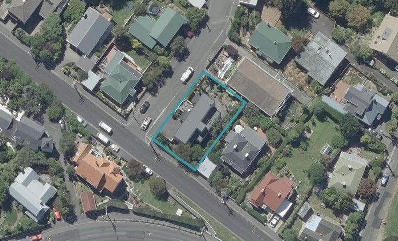 10 Cannington Road, Maori Hill, Dunedin - Carousel 1
