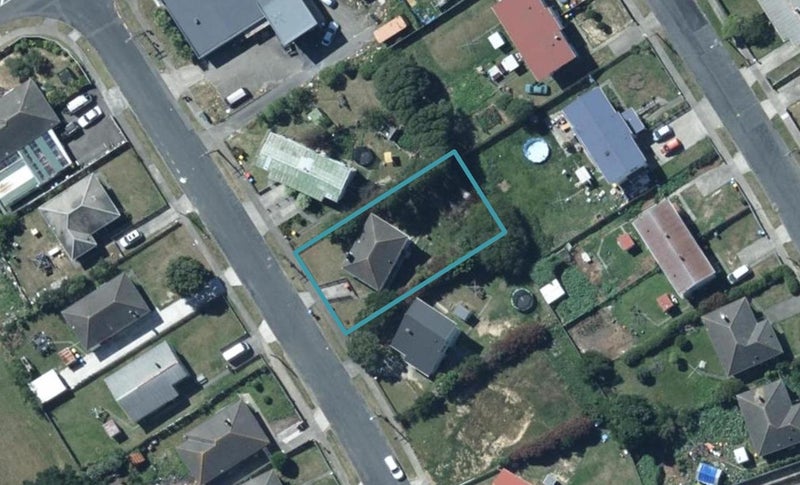 7 Justine Street, Cannons Creek, Porirua - Carousel 1