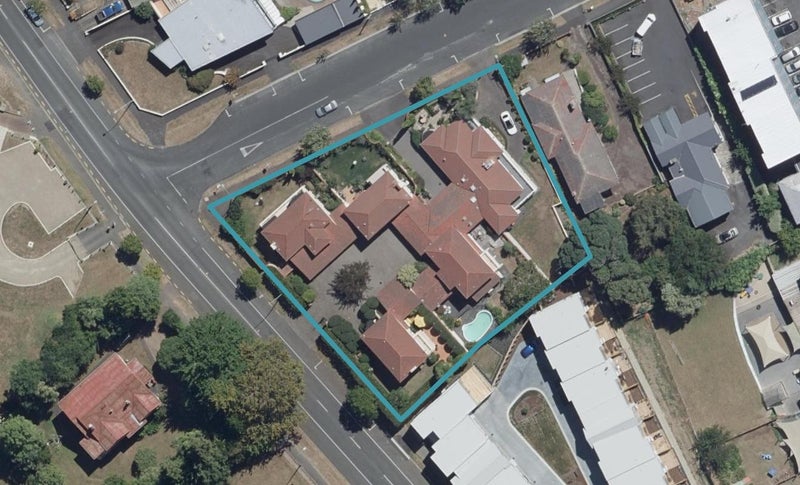 2/17 Ruakiwi Road, Hamilton Lake, Hamilton - Carousel 1
