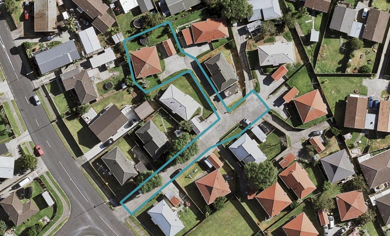 121 Maplesden Drive, Clendon Park, Auckland - Carousel 1