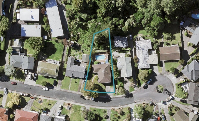 20 Kayeleen Place, Cockle Bay, Auckland - Carousel 1