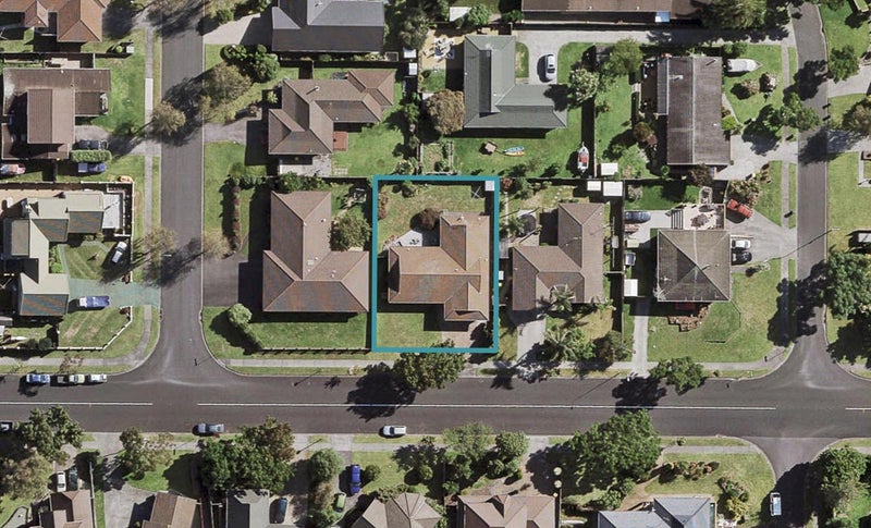 140 Walter Strevens Drive, Conifer Grove, Takanini - Carousel 1