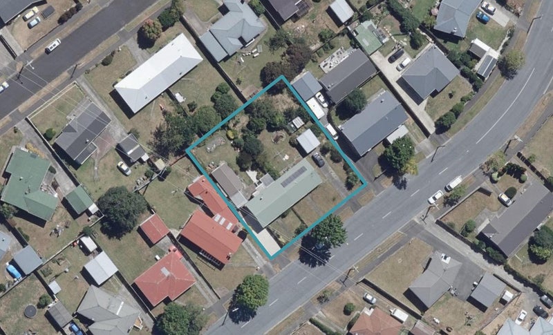 35 Nevada Road, Silverdale, Hamilton - Carousel 1