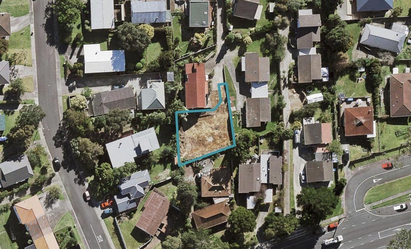 5A Tusac Place, Totara Vale, Auckland - Carousel 1