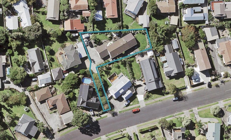 15 Marendellas Drive, Bucklands Beach, Auckland - Carousel 1