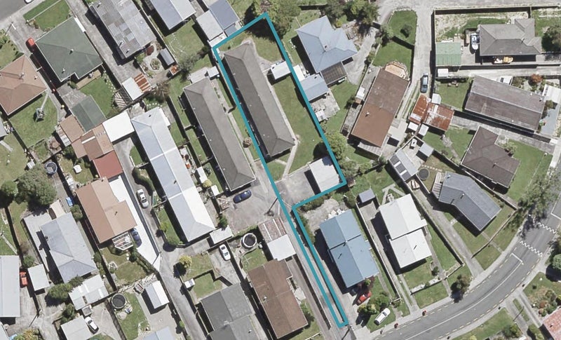 1/31 Hillside Drive, Maoribank, Upper Hutt - Carousel 1