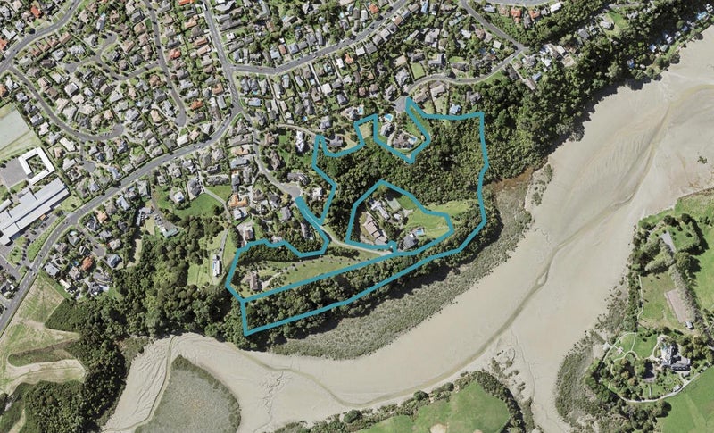 17 Estuary Views, Shelly Park, Auckland - Carousel 1
