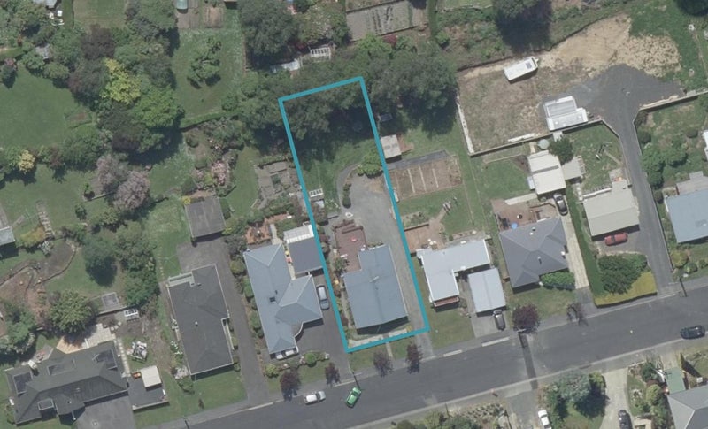 14 Kennedy Road, Fairfield, Dunedin - Carousel 1