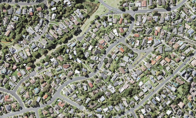 16 Oaktree Avenue, Browns Bay, Auckland - Carousel 1