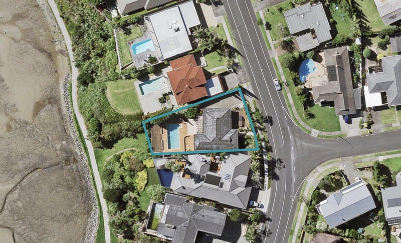 113 Fisher Parade, Sunnyhills, Auckland - Carousel 1