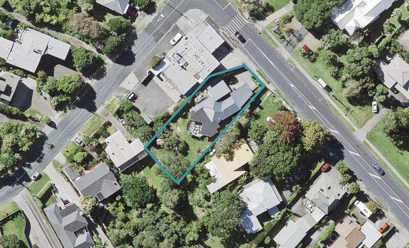 276 Beach Road, Campbells Bay, Auckland - Carousel 1