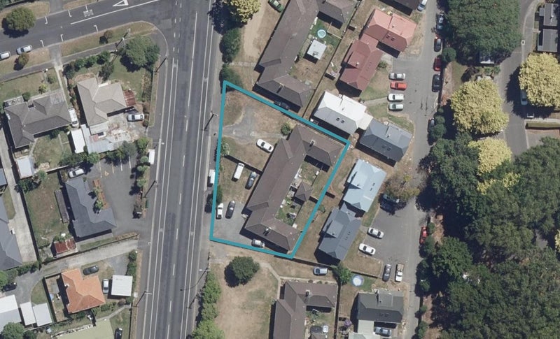 108 Peachgrove Road, Hamilton East, Hamilton - Carousel 1