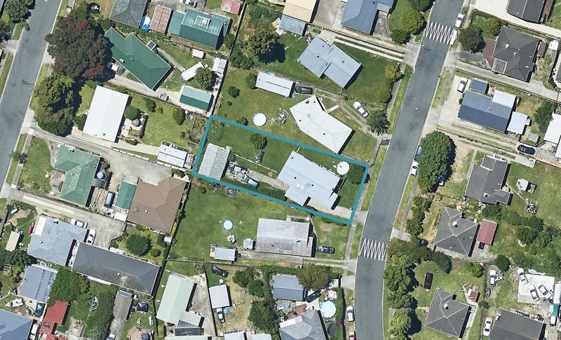 62 Henderson Crescent, Parkvale, Tauranga - Carousel 1