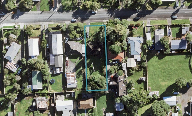 8 Hamurana Place, Te Atatu Peninsula, Auckland - Carousel 1