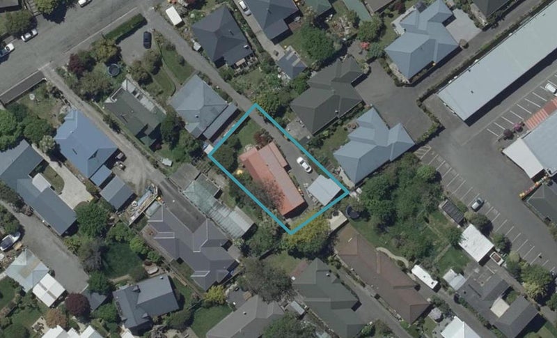 2/15 Reeves Road, Opawa, Christchurch - Carousel 1