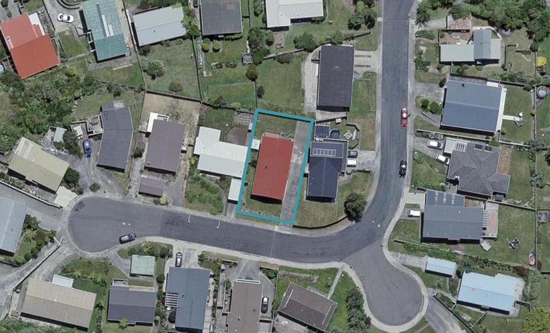 8 Rice Crescent, Newlands, Wellington - Carousel 1