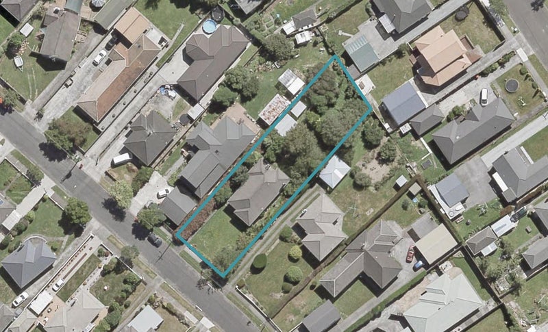 17 Thackeray Street, Trentham, Upper Hutt - Carousel 1