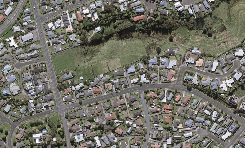 15A Poplar Grove, Whalers Gate, New Plymouth - Carousel 1