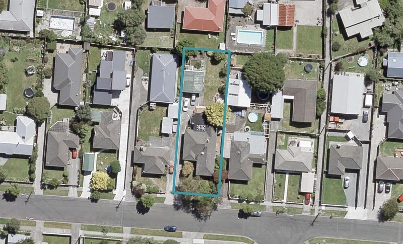 64 Thackeray Street, Trentham, Upper Hutt - Carousel 1
