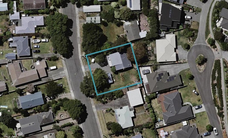 98 Alexander Road, Raumati Beach, Paraparaumu - Carousel 1