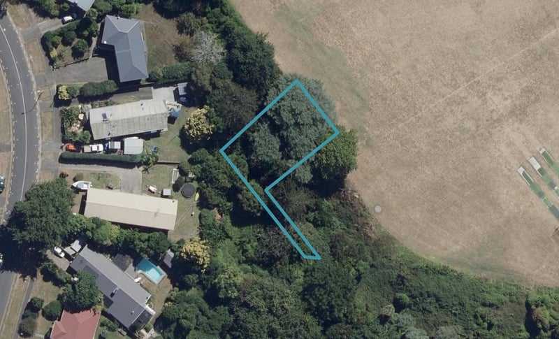 20 Kawakawa Place, Hillcrest, Hamilton - Carousel 1
