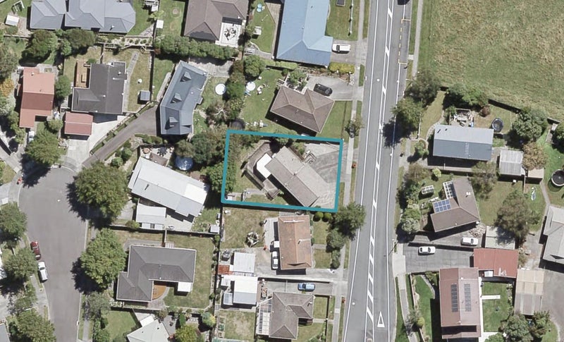 112 Gemstone Drive, Birchville, Upper Hutt - Carousel 1
