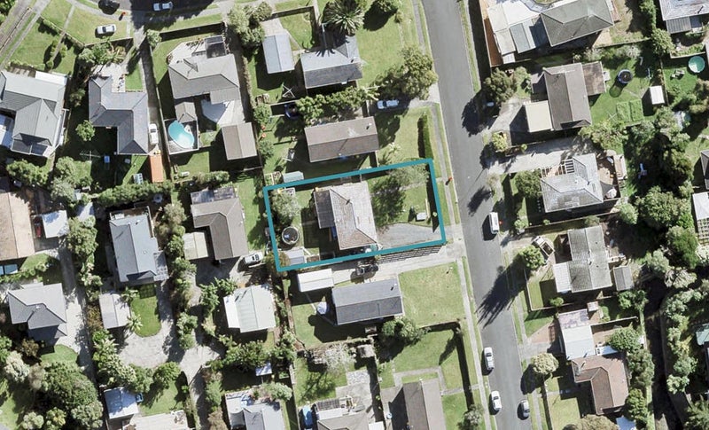 6 Clensmore Place, Torbay, Auckland - Carousel 1