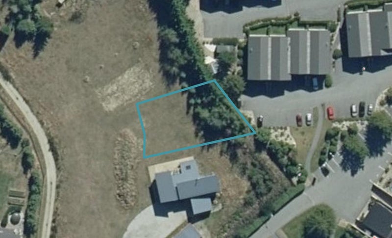6 Cleland Close, WANAKA - Carousel 1