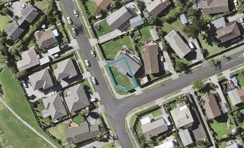 7A De Quincey Terrace, Highland Park, Auckland - Carousel 1