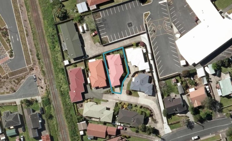 14 Simons Street, Kensington, Whangarei - Carousel 1