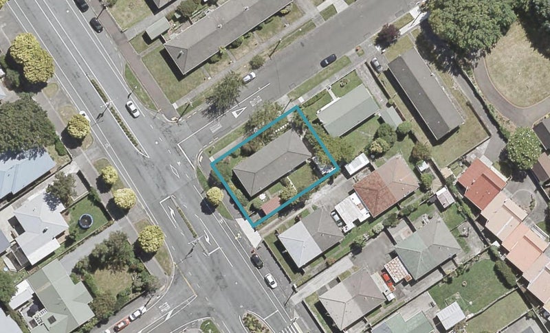 2 Gower Street, Silverstream, Upper Hutt - Carousel 1