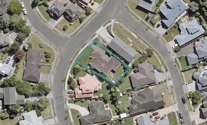 34 Clearwater Terrace, Brown Owl, Upper Hutt - Carousel 1